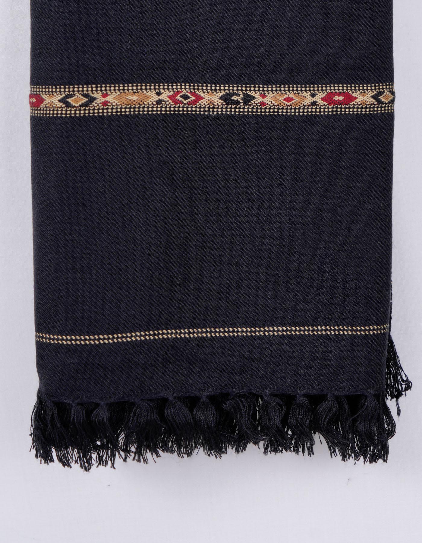 Classic Men's Shawl for Every Occasion